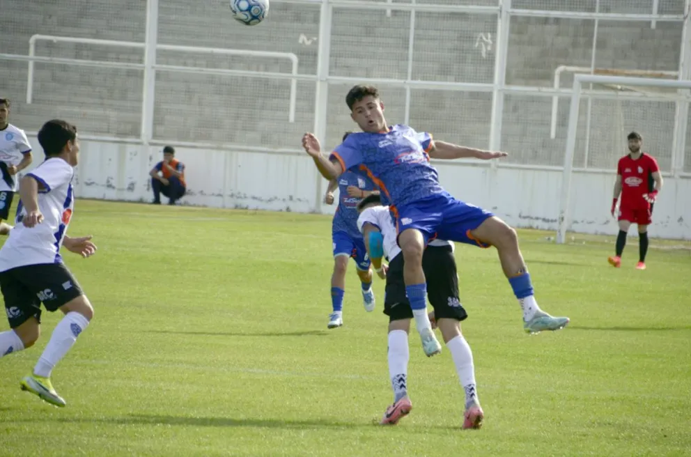 Lucas Palma fue el goleador de la tarde. (Foto: Alejandro Paillahuala).