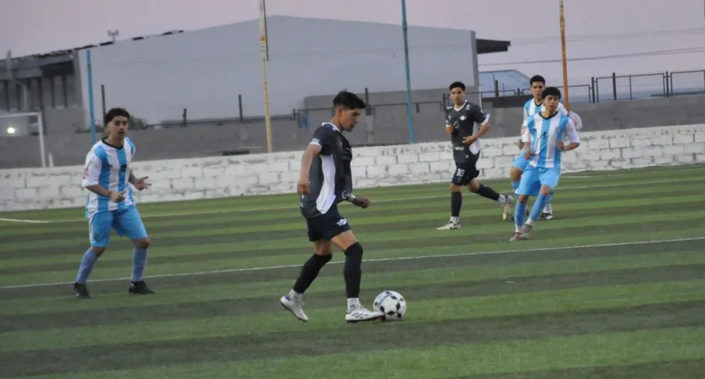 Newbery goleó en km 3. (Foto: José Guerreiro).