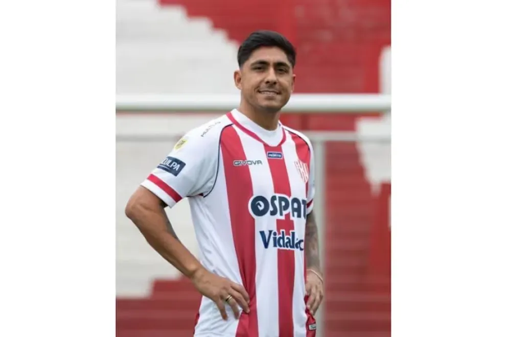 El delantero de Unión de Santa Fe Cristian Tarragona.