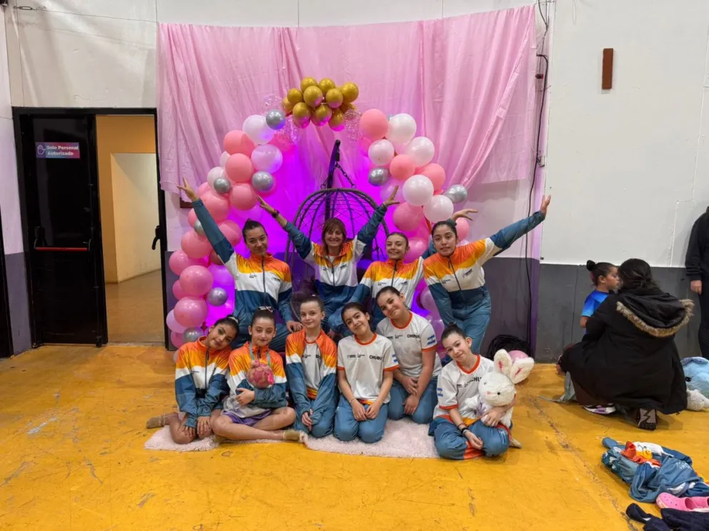 Olas del Sur de Comodoro Rivadavia  se metió en el medallero del Nacional Federativo de gimnasia rítmica en Ushuaia.