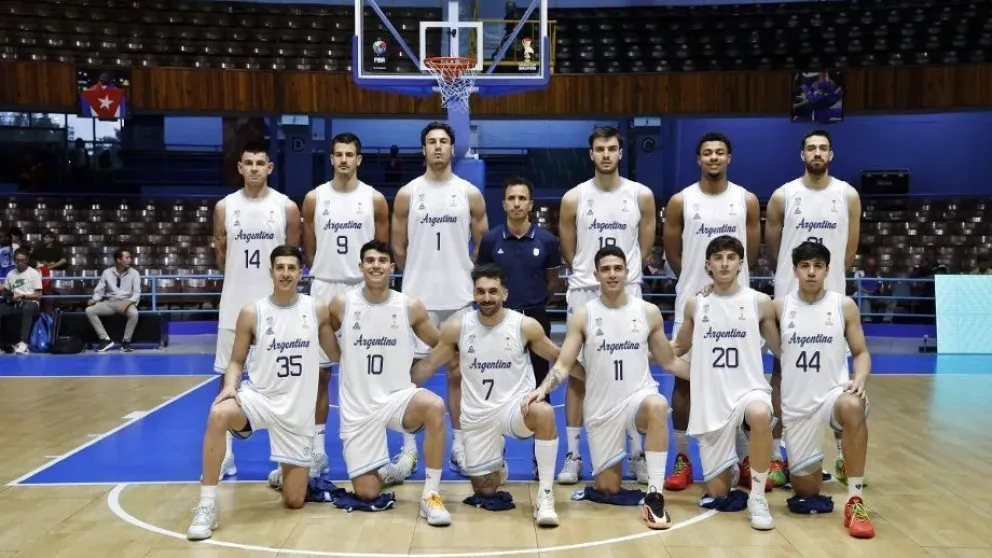 El comdorense dirigió en el debut, lo lunes lo hará Prigioni. (Foto: FIBA)