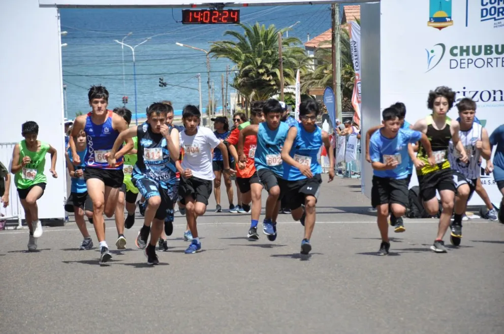 Las agrupaciones y escuelas de atletismo se preparan para la última fecha del GP Camino a Crónica que por primera vez llega  a la ciudad de Puerto Madryn. 