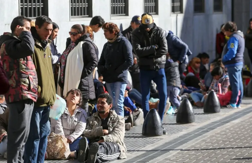 Crisis del mercado laboral: el empleo formal registra siete meses consecutivos de caída