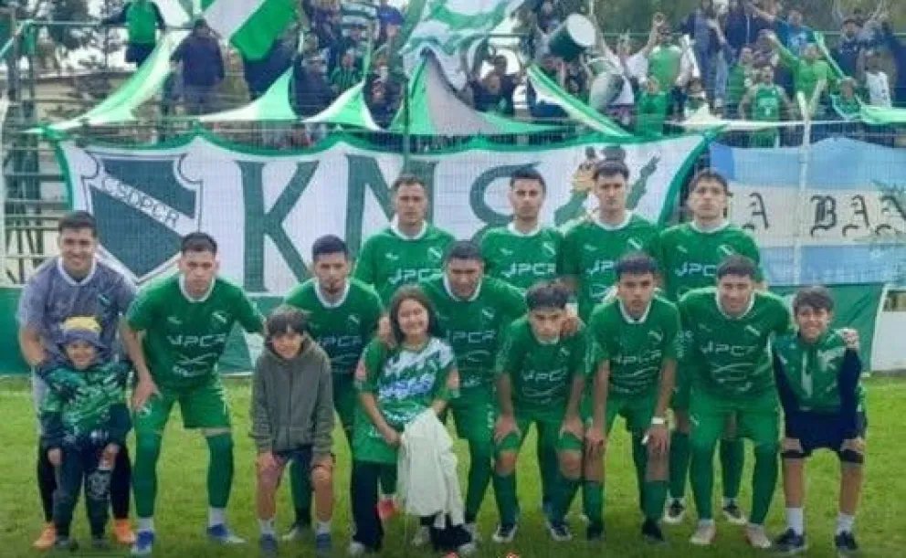 Foto: Petroquímica fútbol ofic. (Diego Juby)