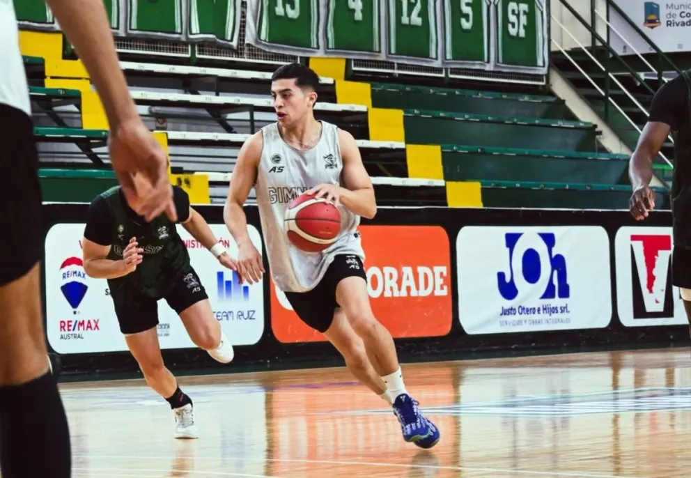 Sebastián Carrasco entrena con normalidad y jugará ante Peñarol. (Prensa Gimnasia).