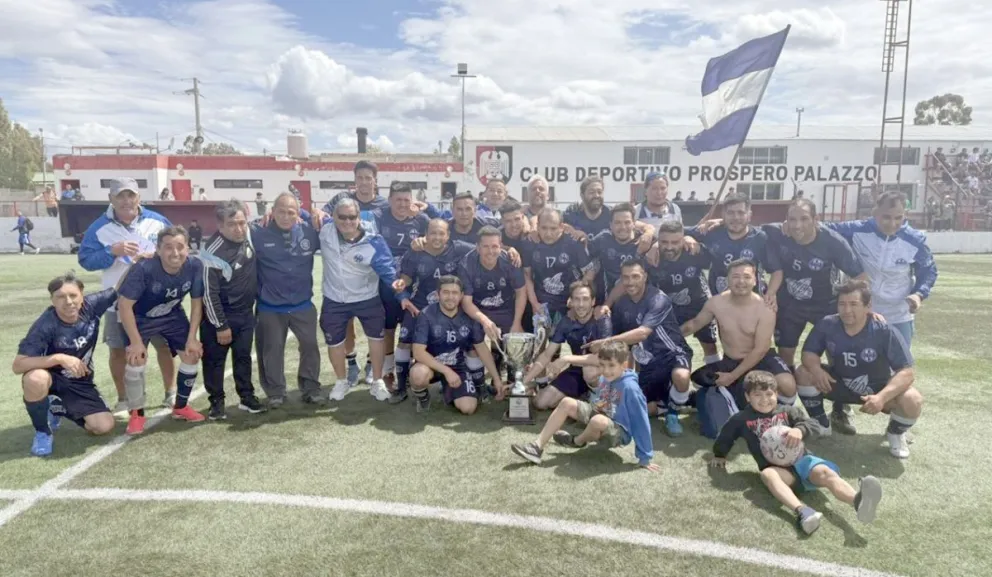 Ferro se constituyó en el campeón de la categoría Súper Seniors “B”.