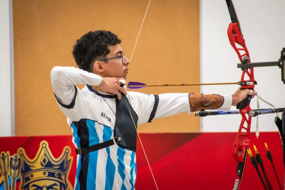 El talentoso arquero comodorense Leandro Núñez logró medalla de bronce en el Pan American Indoor Championship disputado en San Luis Potosí (México). En el 2026 comenzará a trabajar con el sueño de clasificar a los Juegos Olímpicos Los Ángeles 2028.