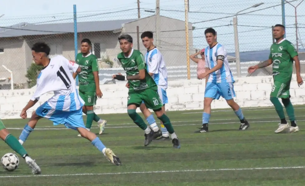 Santiago Olmos (10), fue la figura de la clasificación. (Foto: José Guerreiro).