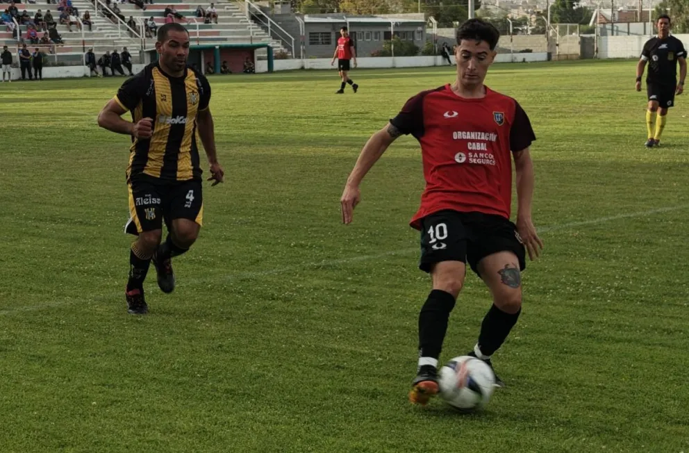 Tadeo Sotomayor fue uno de los goleadores de la tarde.