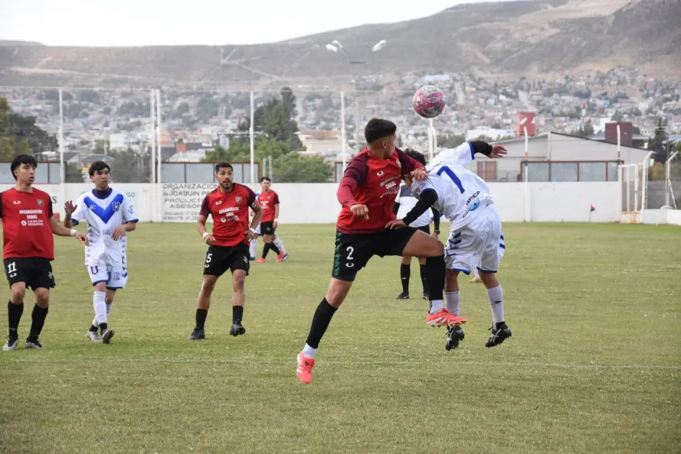 Si Portu le gana a Stella Maris, será campeón y ascenderá. (Foto: Juan Low).