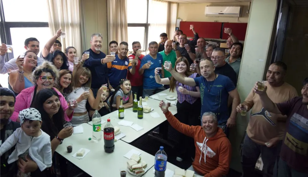 Brindis de Crónica // Fotos: Juan Low