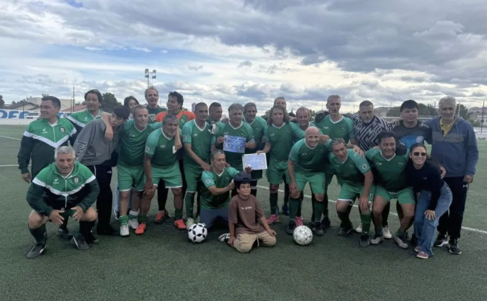 En Maxi Masters, Petroquímica volvió a ser campeón en este 2025.