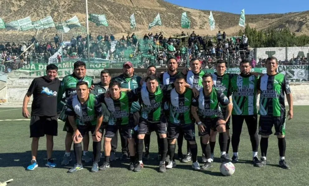 En el fútbol de veteranos, Camioneros tuvo representación en este 2025.