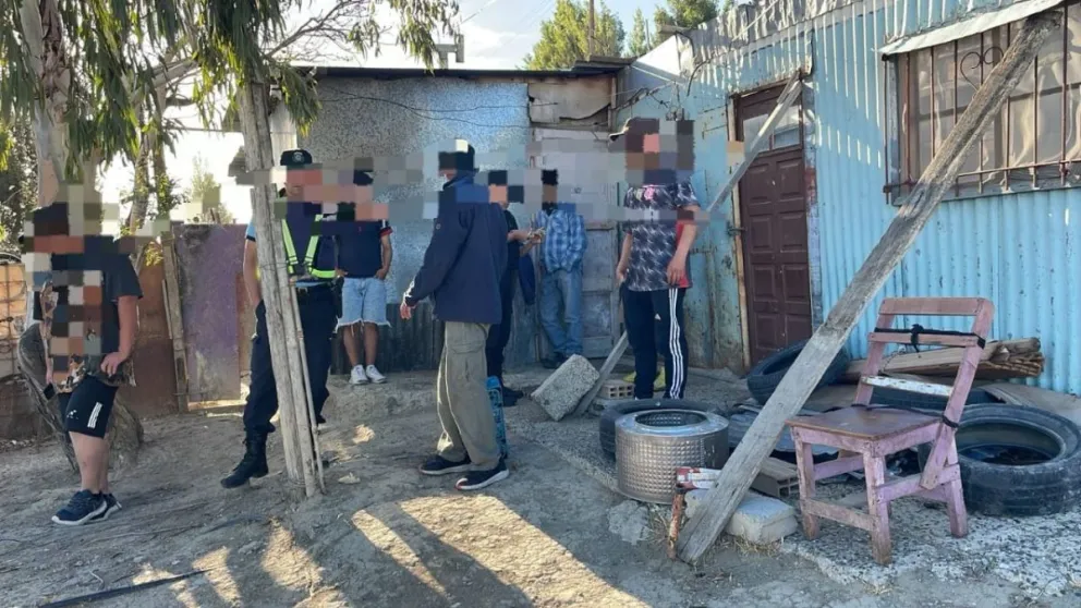 Hombre apuñalado por su pareja en Año Nuevo se recupera en el hospital