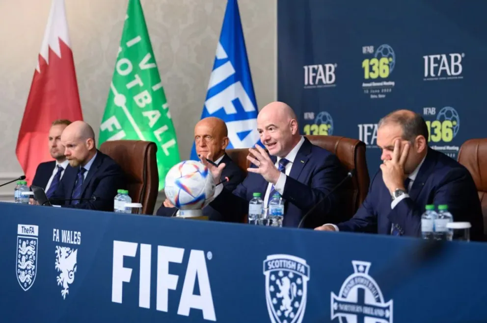 La FIFA votará los cambios que propone la IFAB.