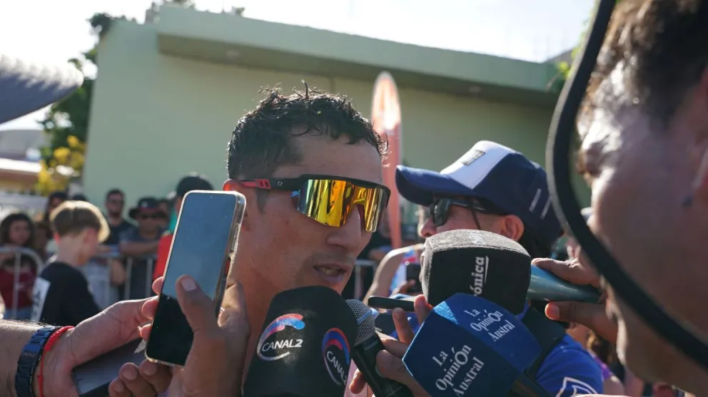 El atleta de Esquel que está próximo a competir en unos días en el Maratón de Caracas en Venezuela, ganó las ediciones de Crónica: 2018, 2022, 2023, 2025 y 2026.