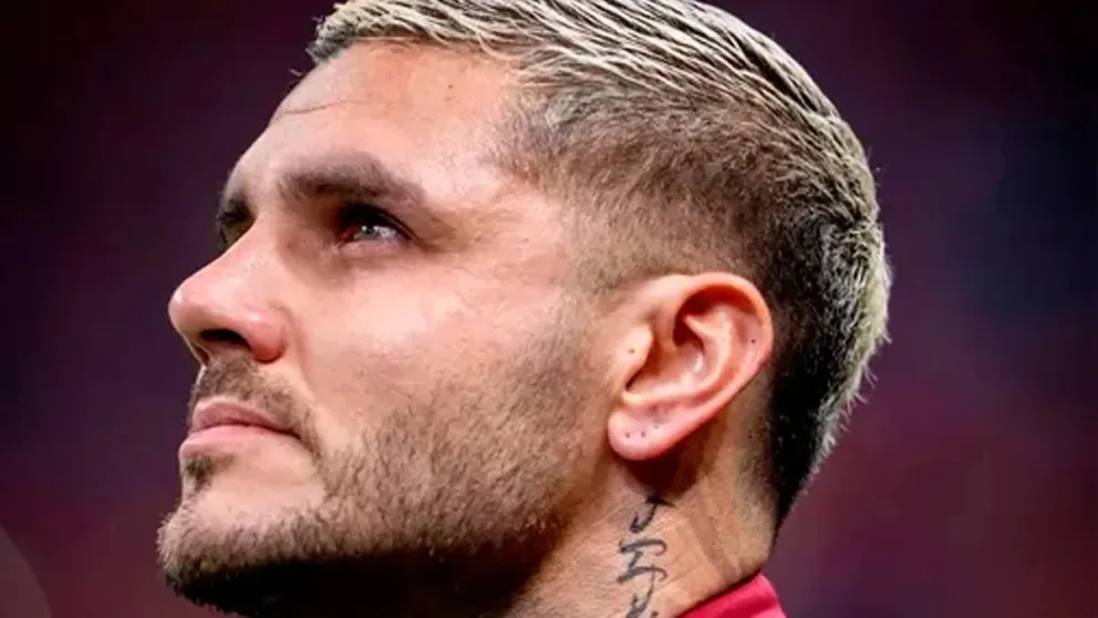 El reconocido futbolista Mauro Icardi estaría atravesando graves problemas de salud, tanto físicos como psicológicos, y esto comprometería su futuro profesional.