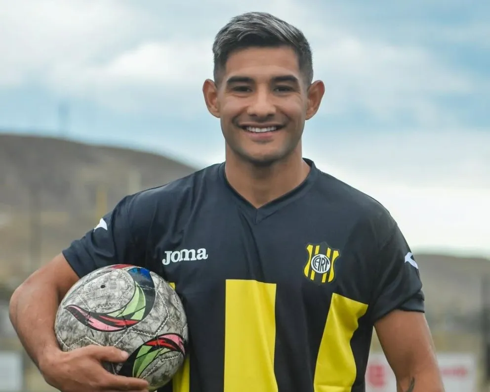 Rodrigo Ledesma, delantero Top. Foto: Prensa Rada Tilly.