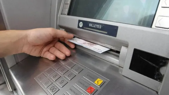 Hoy Provincia depositará los haberes de los estatales