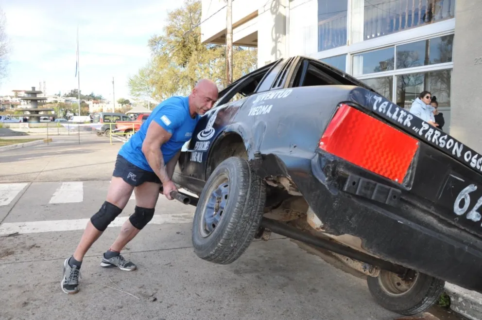 Preparativos a pleno para vivir el  Power Day Comodoro, el primer evento de Strongman y Powerlifting.