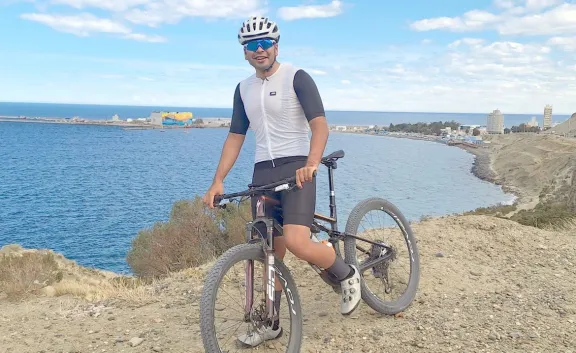 Thomas Bustamante se prepara para correr con los mejores