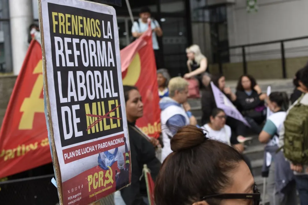 Comodoro: gremios se movilizaron en contra de la reforma laboral