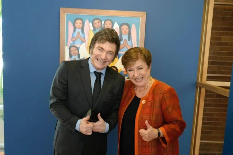 El FMI respalda la reforma laboral de Milei destacando su potencial pero lanzó una dura advertencia