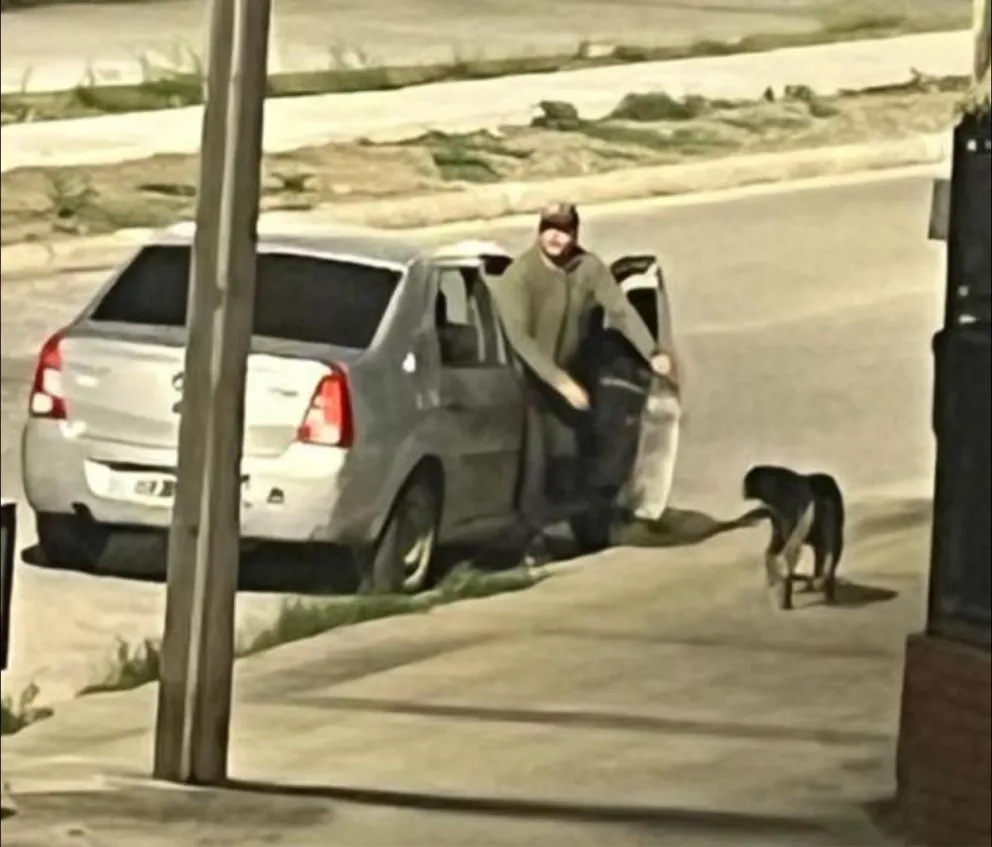 Los resposables fueron captados en cámaras de seguridad / Fotografía captura