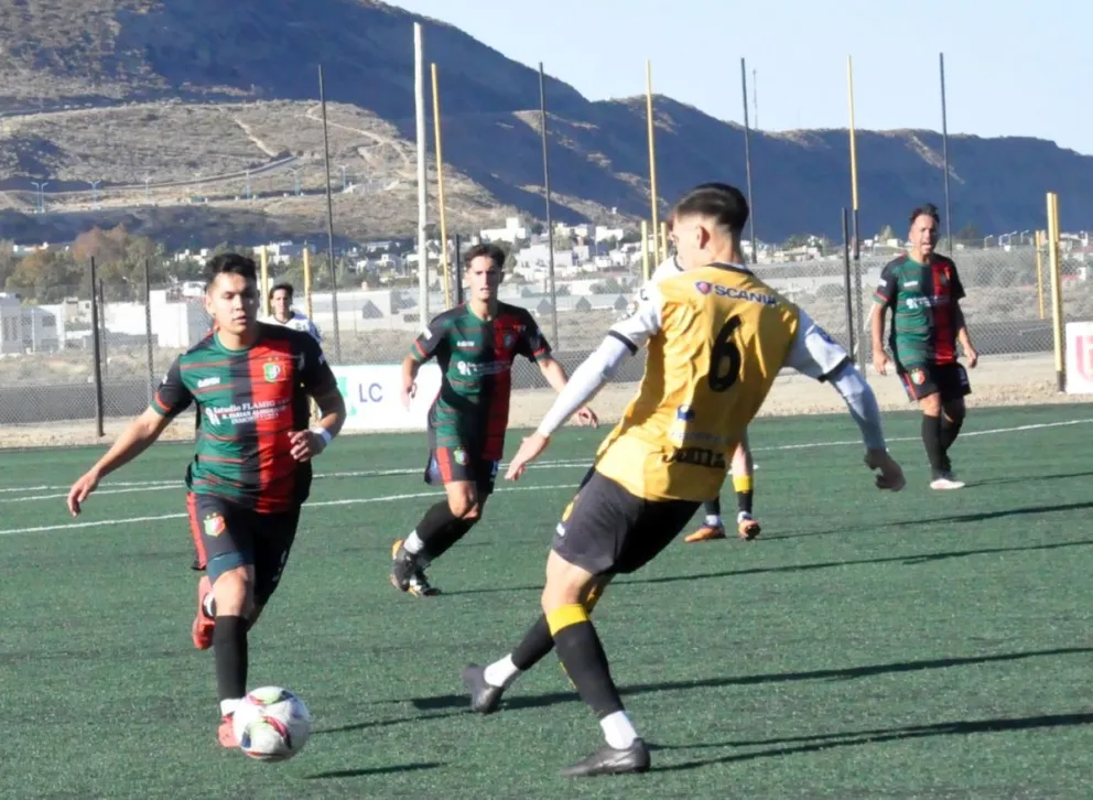 Rada Tilly volvió a la "A" el domingo, con un empate sin goles frente a Deportivo Portugués.