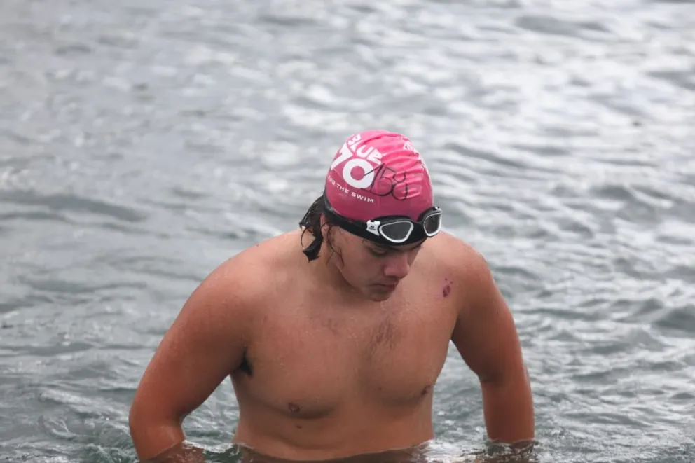 Bautista Wisky tiene una ventana de 4 días para poder cruzar el Río de la Plata y lograr la hazana de sus primeros 42K.  