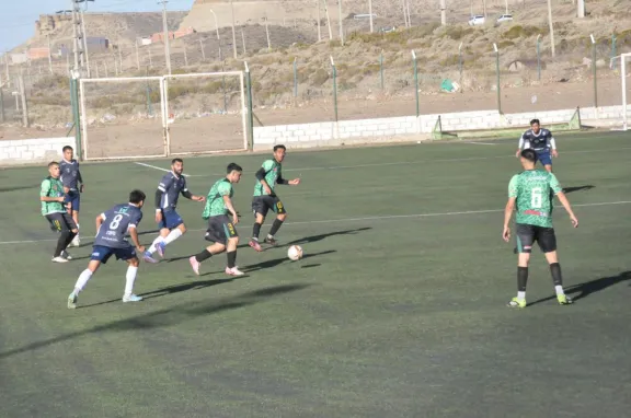 Jorge Newbery ganó en Laprida
