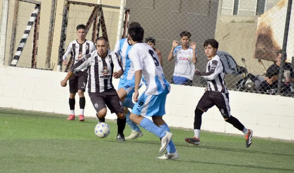 Segunda goleada en su nuevo escenario. Fotos: Alejandro Paillahuala. Diario Crónica.