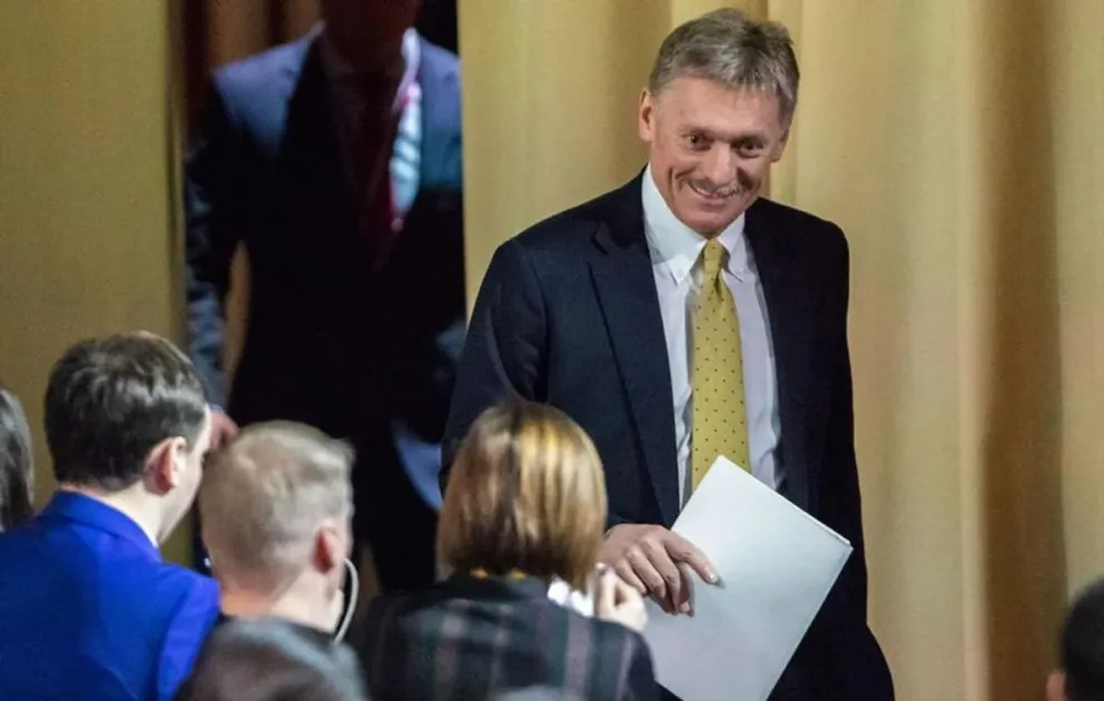 Dmitry Peskov, el portavoz oficial del gobierno de Rusia anunció que evalúa la implementación de medidas en caso de confirmarse que países de la Unión Europea facilitan su espacio aéreo para lanzamientos de drones ucranianos.