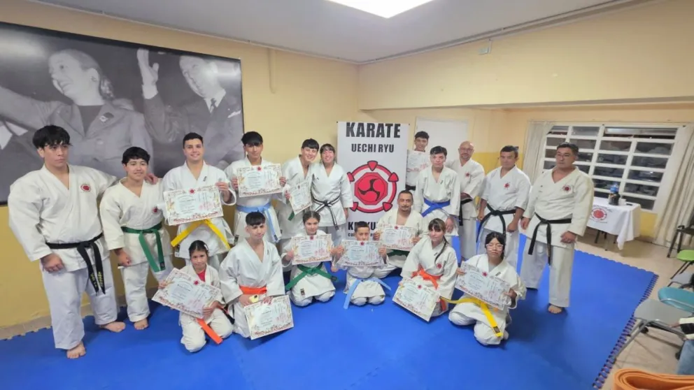 El Dojo Ryukyu de Patricio Barría, recibió la visita de Senmei Yagi en Comodoro Rivadavia, quien brindó una capacitación y tomó exámenes de la disciplina. 