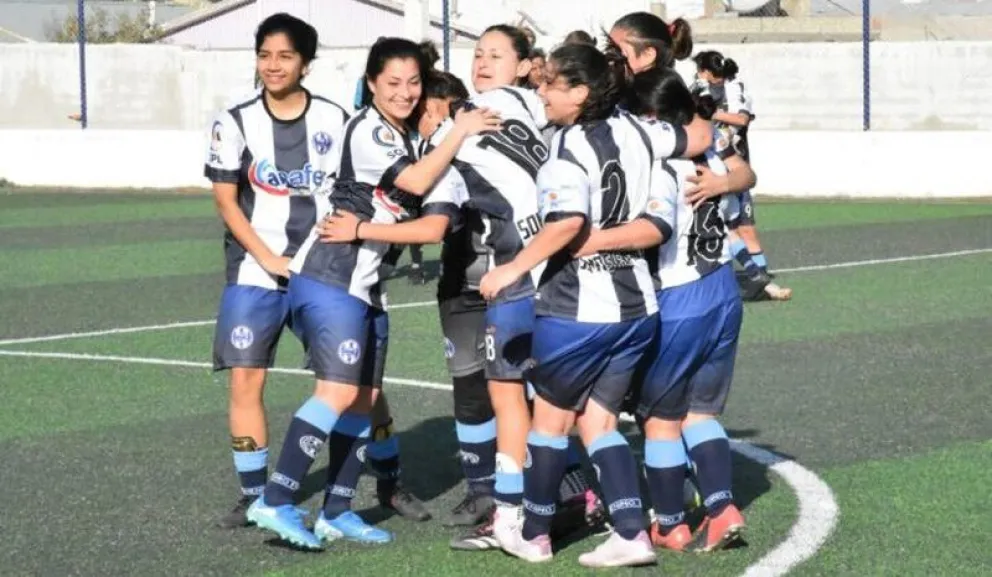 El fútbol femenino de Ferro no participará en el Torneo Regional.