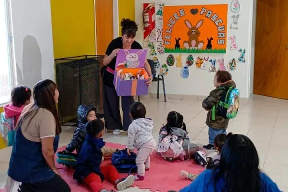 El CPB Stella Maris celebró las pascuas con los niños del Jardín Maternal