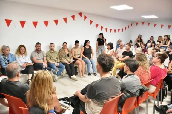 Merino encabezó reunión de la UCR