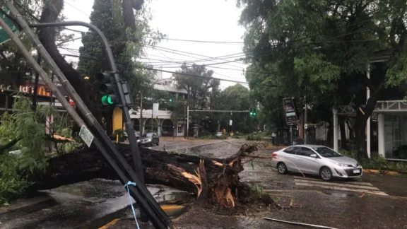 Temporal en el AMBA: ráfagas de 100 km/h y miles de usuarios sin luz