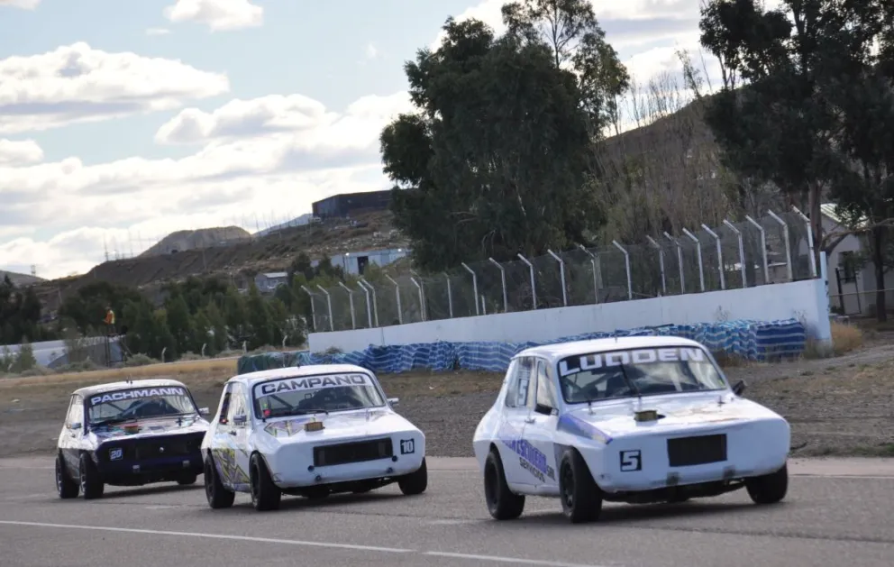Se corre el próximo domingo 12 de abril la segunda fecha  de automovilismo, con cinco categorías en el autódromo General San Martín de Comodoro Rivadavia. 