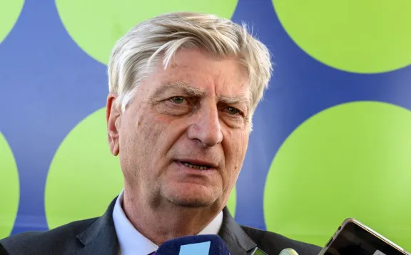 Ziliotto presentó un amparo contra la reforma de la Ley de Glaciares y pidió suspender su aplicación