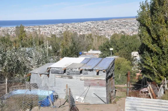 Caso Ángel: una vecina denunció que “esa noche algo quemaban” tras llevarlo al hospital