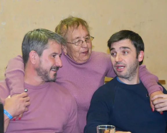 Merino y Torres compartieron un encuentro con vecinos del barrio Perón