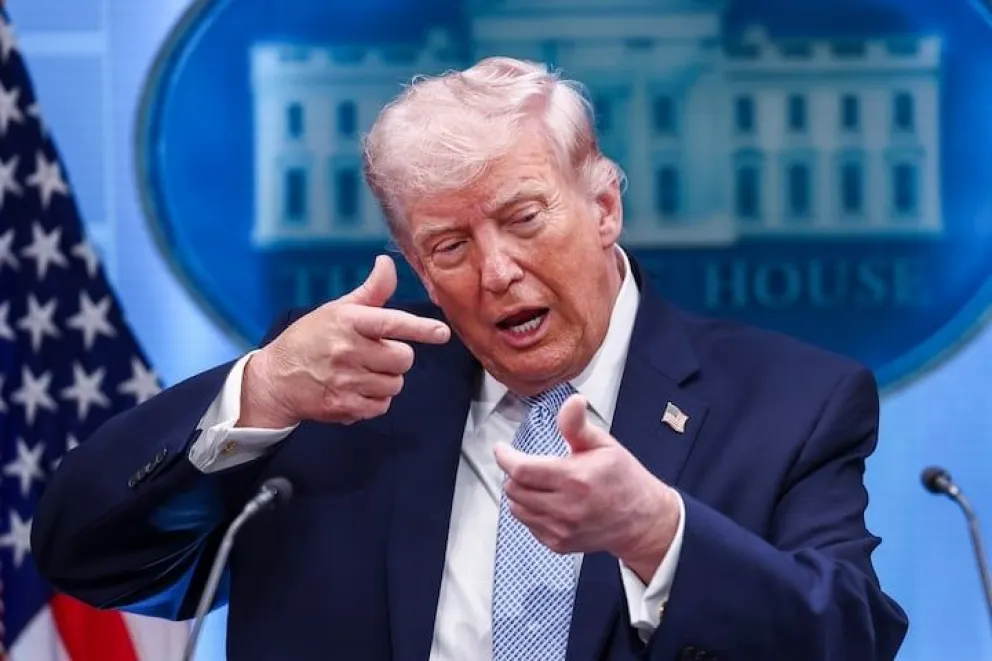 Retrato de Donald Trump // Foto de (JIM LO SCALZO/EFE)