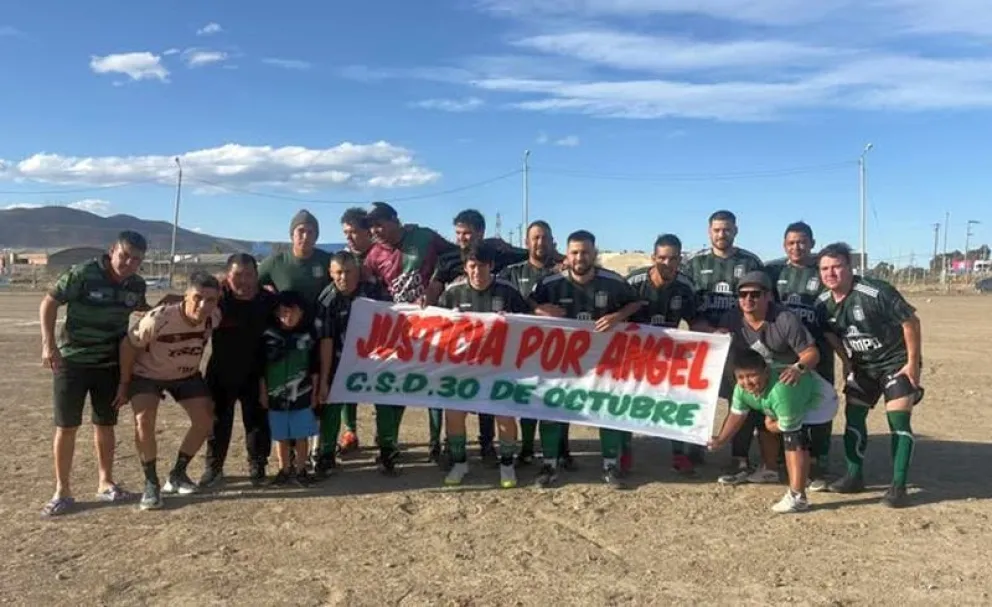 El fútbol de veteranos se sumó al pedido de justicia por Ángel López.