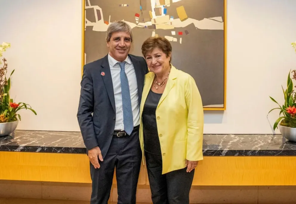 Luis Caputo y la titular del FMI, Kristalina Georgieva se reunirán en Washington.