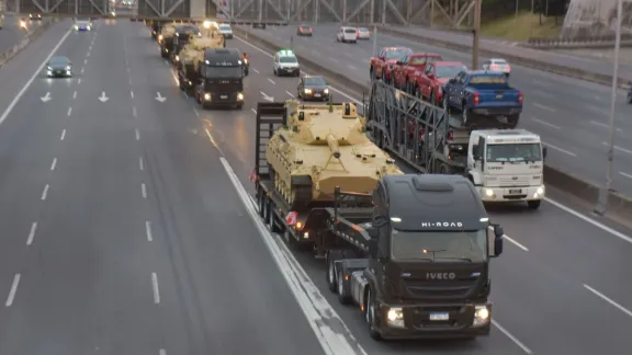 El Ejército Argentino moviliza blindados y tropas hacia Comodoro para el Ejercicio Kekén