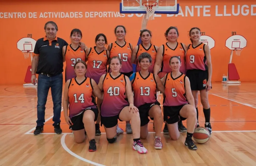 Con tres años de existencia y más de 20 basquetbolistas, Fénix programa el año con varias competencias.