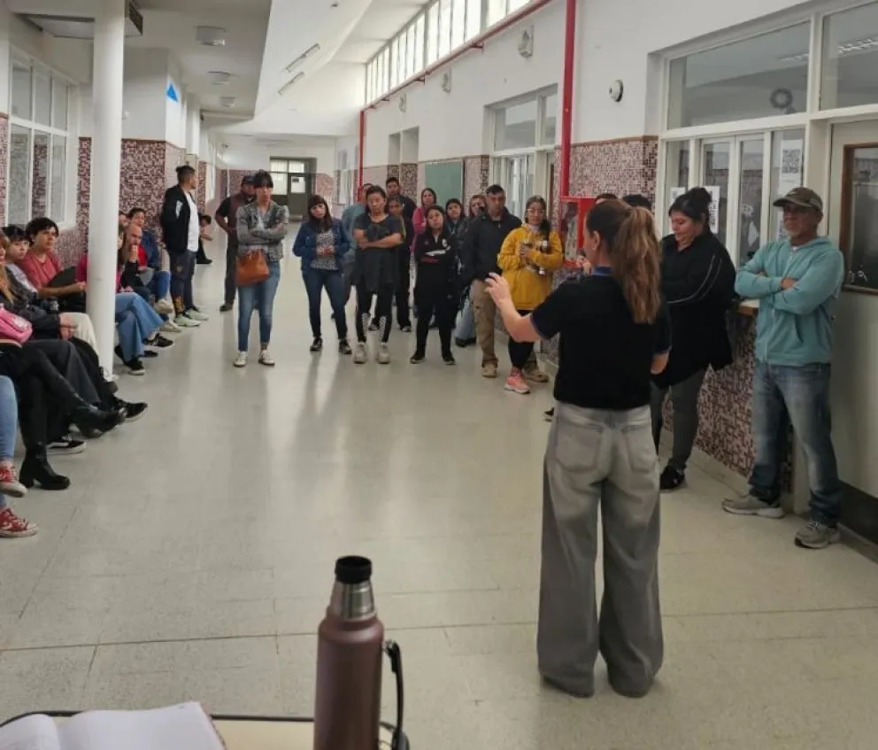 Tras reto viral, alumnos proponen un "contrarreto" para fomentar la convivencia escolar