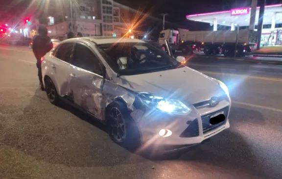 Dos vehiculos colisionaron en inmediaciones de las avenidas Yrigoyen y Roca