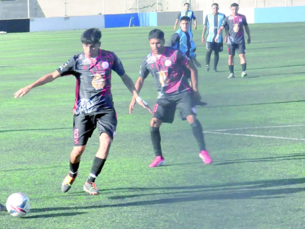 Con Newbery ausente, CAI busca la cima